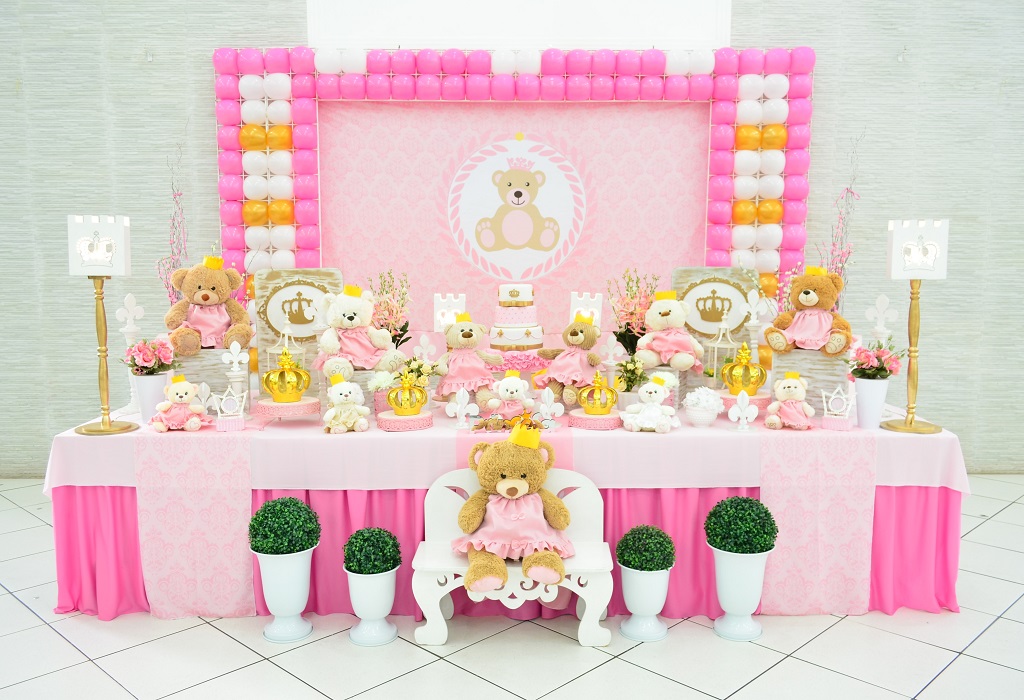 decorando bolo no tema ursinha princesa# ficou lindo 